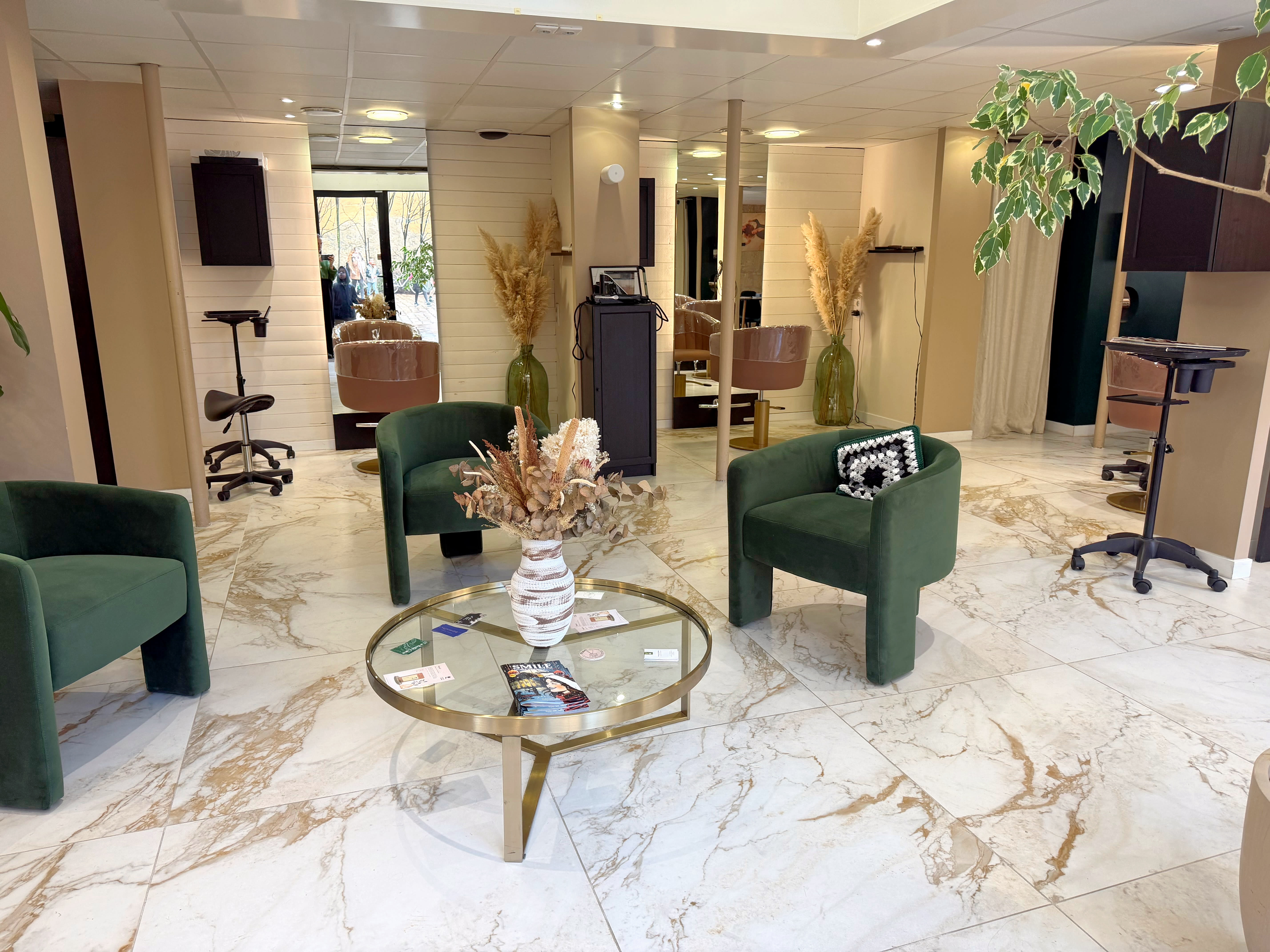 Lamarque Chivaley - Coiffure Bordeaux - OneBooking