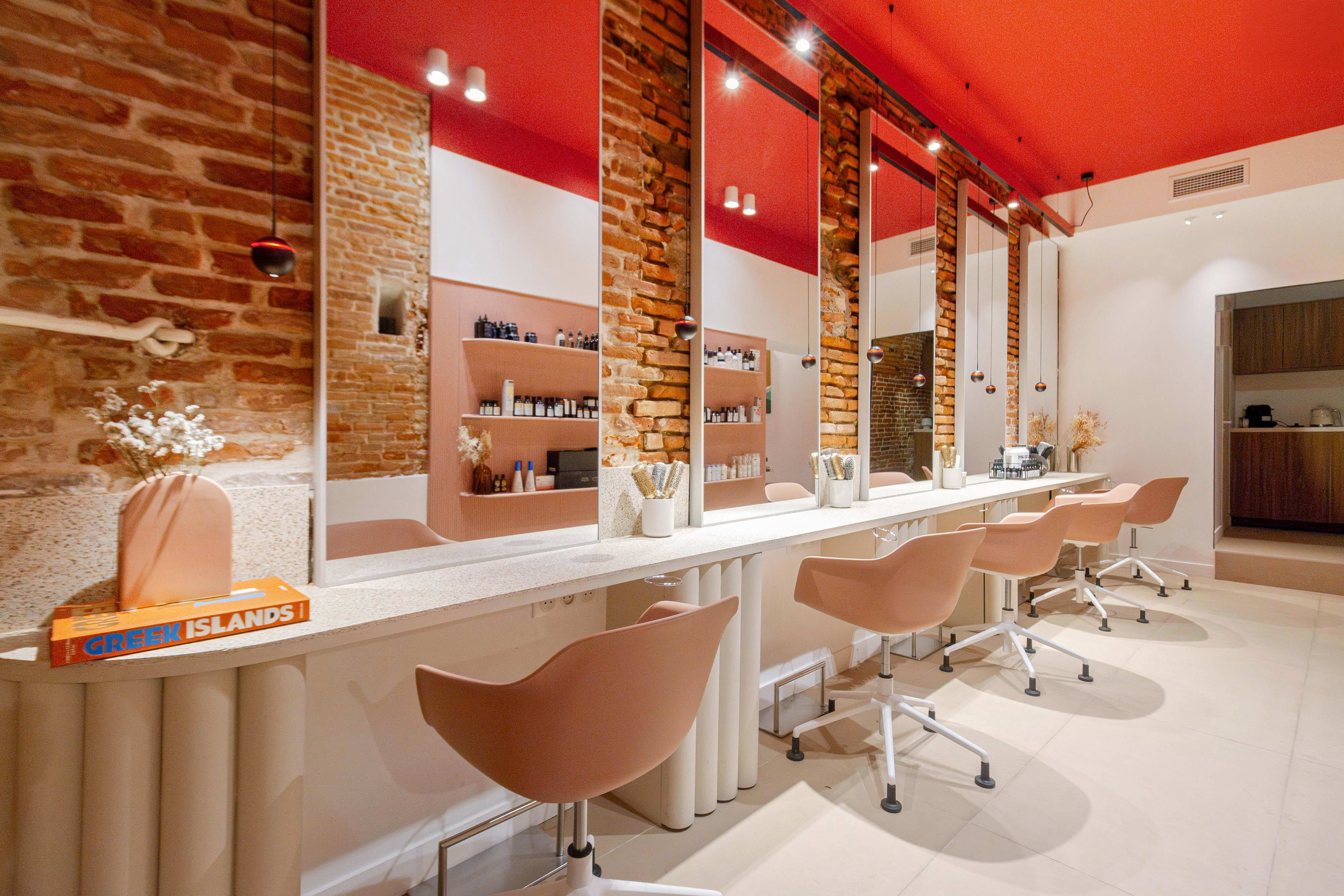 Ambrence - Coiffure Toulouse - Ambrence - Photo Galerie - OneBooking