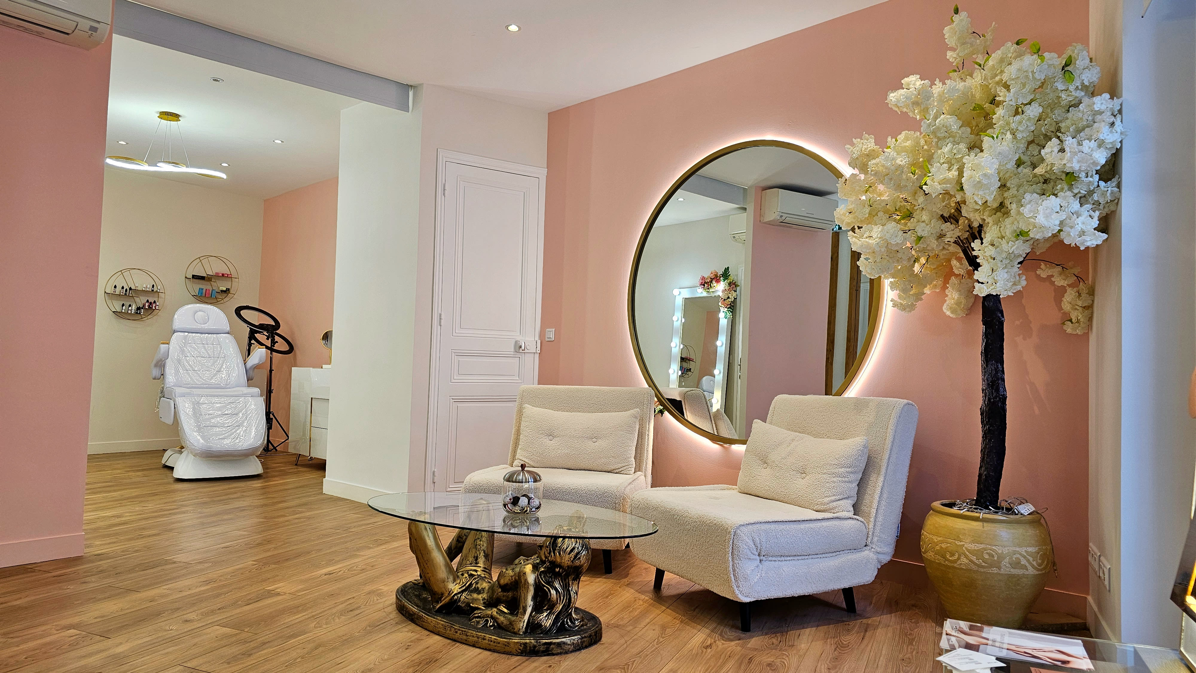 Zhanna l'art russe - Institut de beauté Cannes - Zhanna l'art russe - Photo Galerie - OneBooking