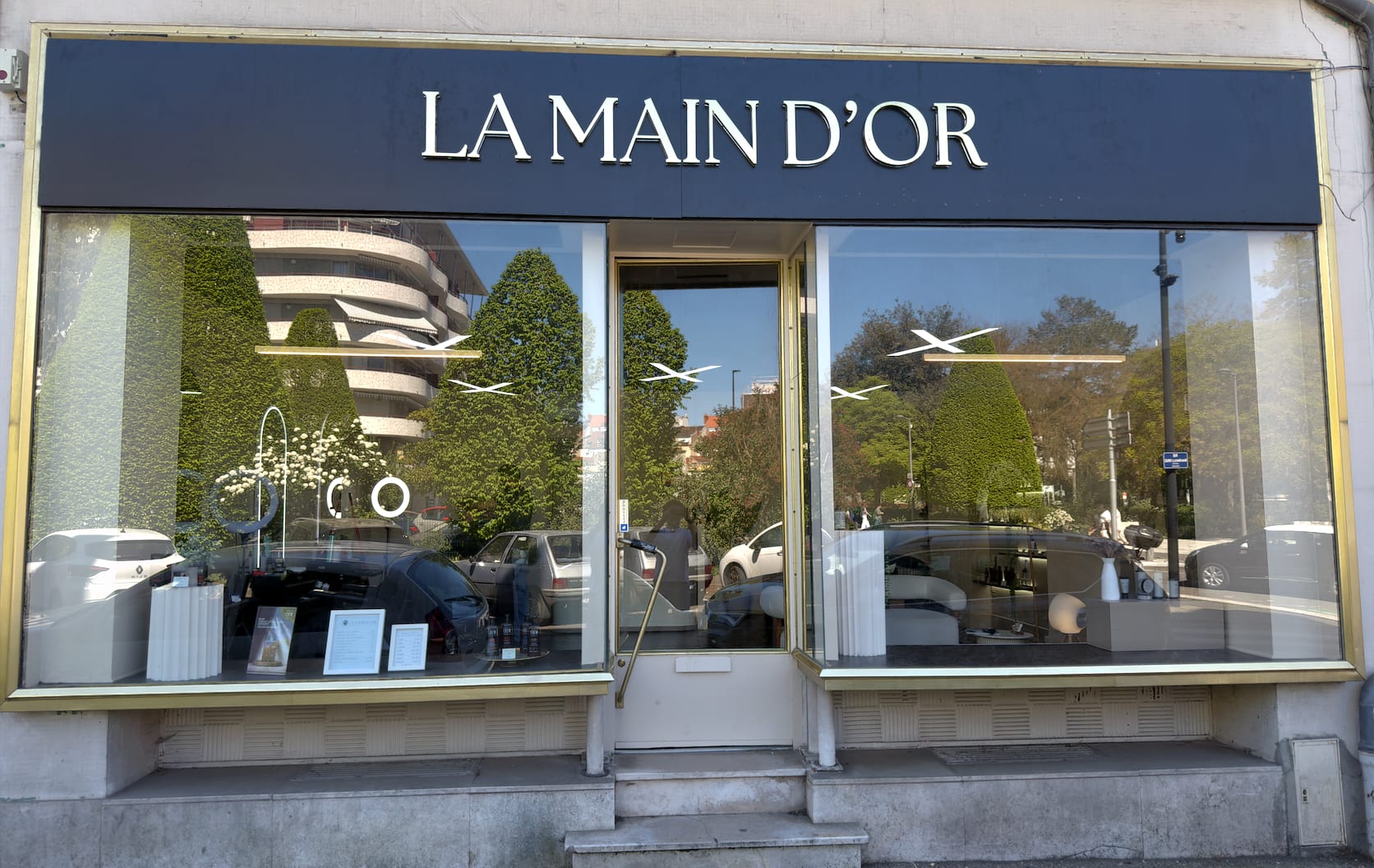 La Main D'or
