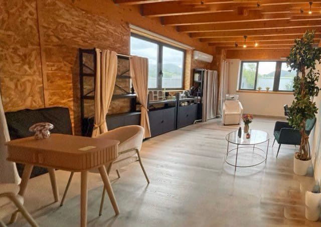 Le Salon De Jenny