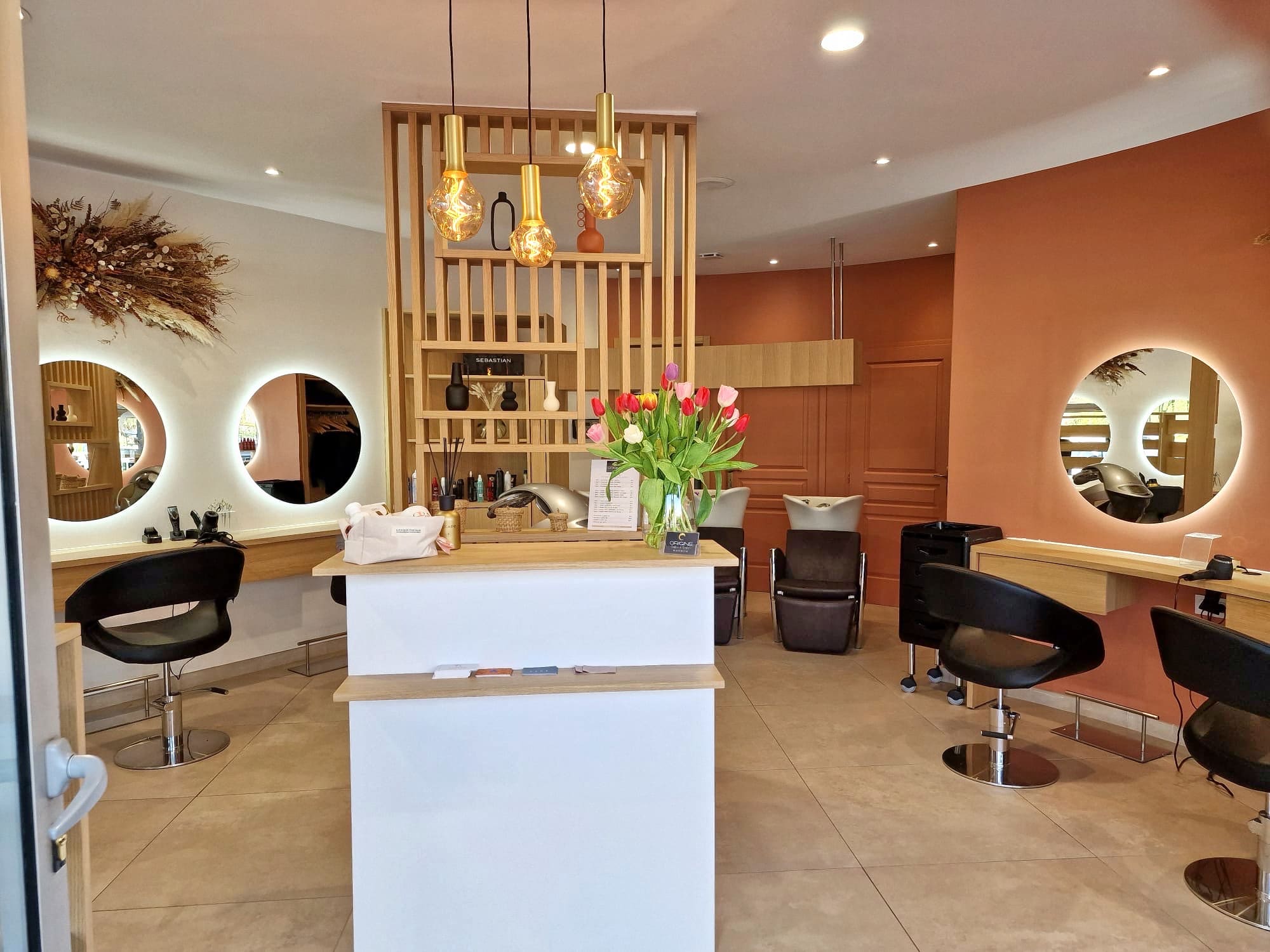 Origine Coiffure - Coiffure Montpellier - Photo de couverture - OneBooking