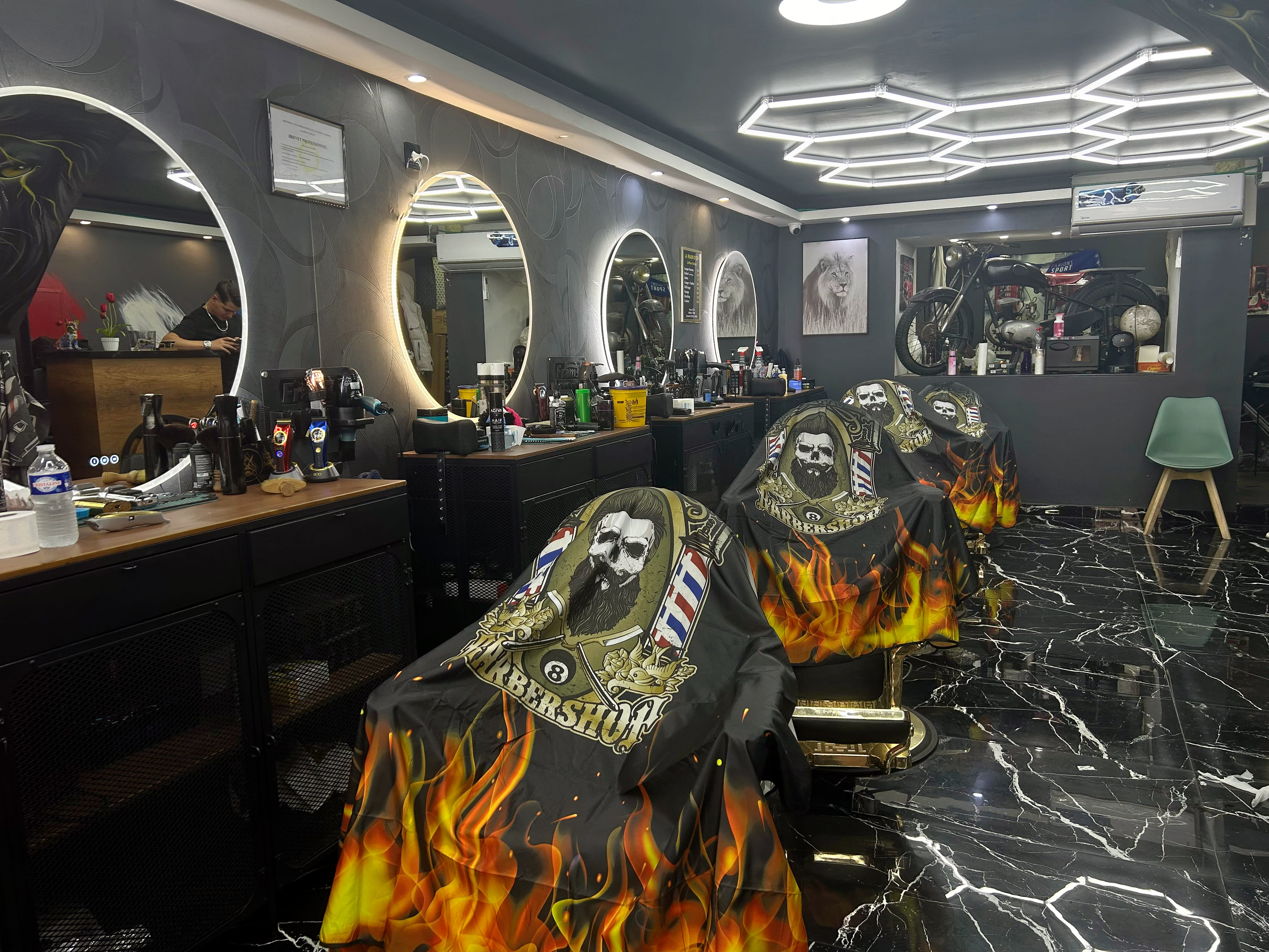 La Main D’or - Barbier