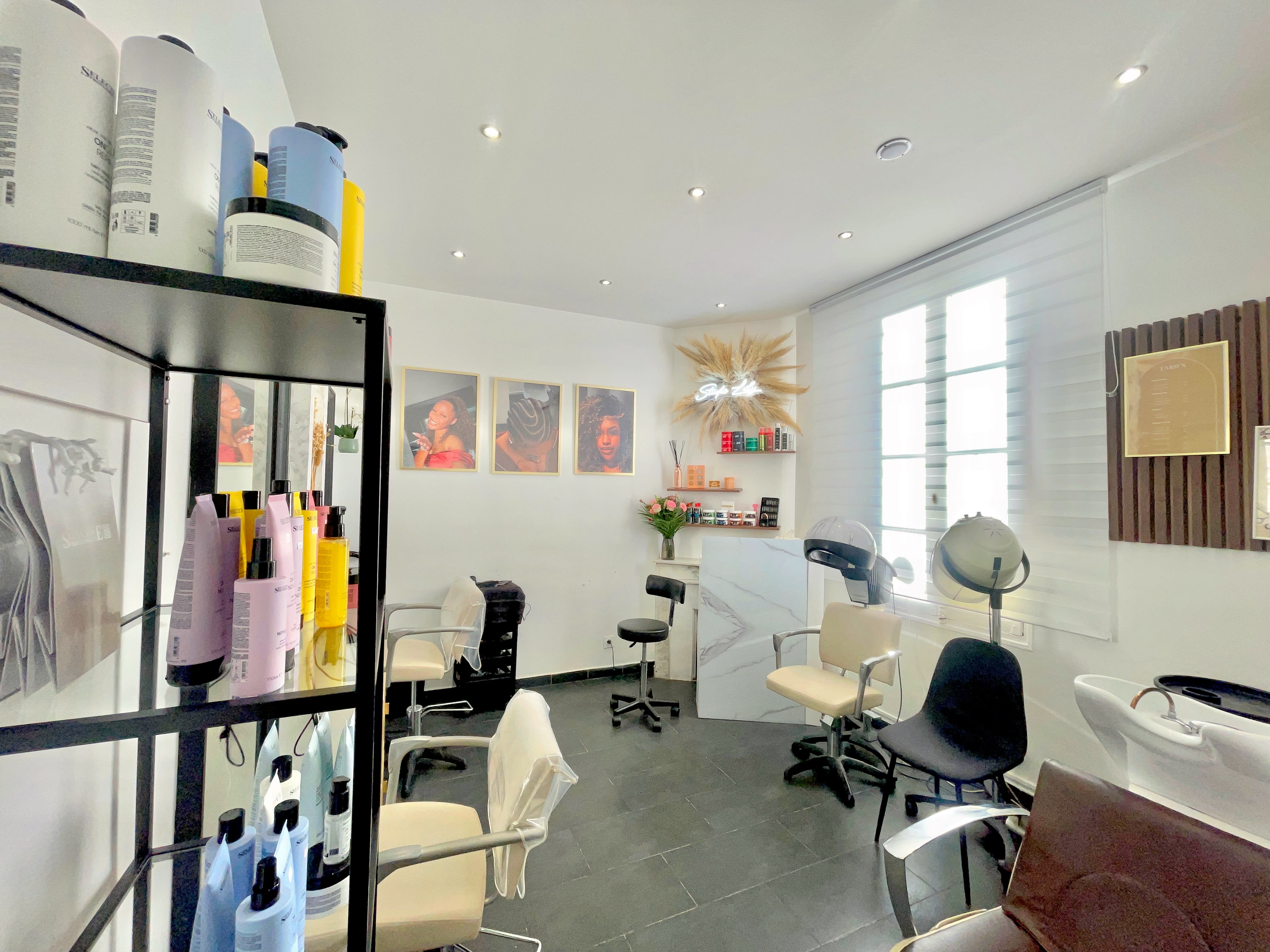 Studio Lily Beauty - Coiffure Le Cannet - Studio Lily Beauty - Photo Galerie - OneBooking