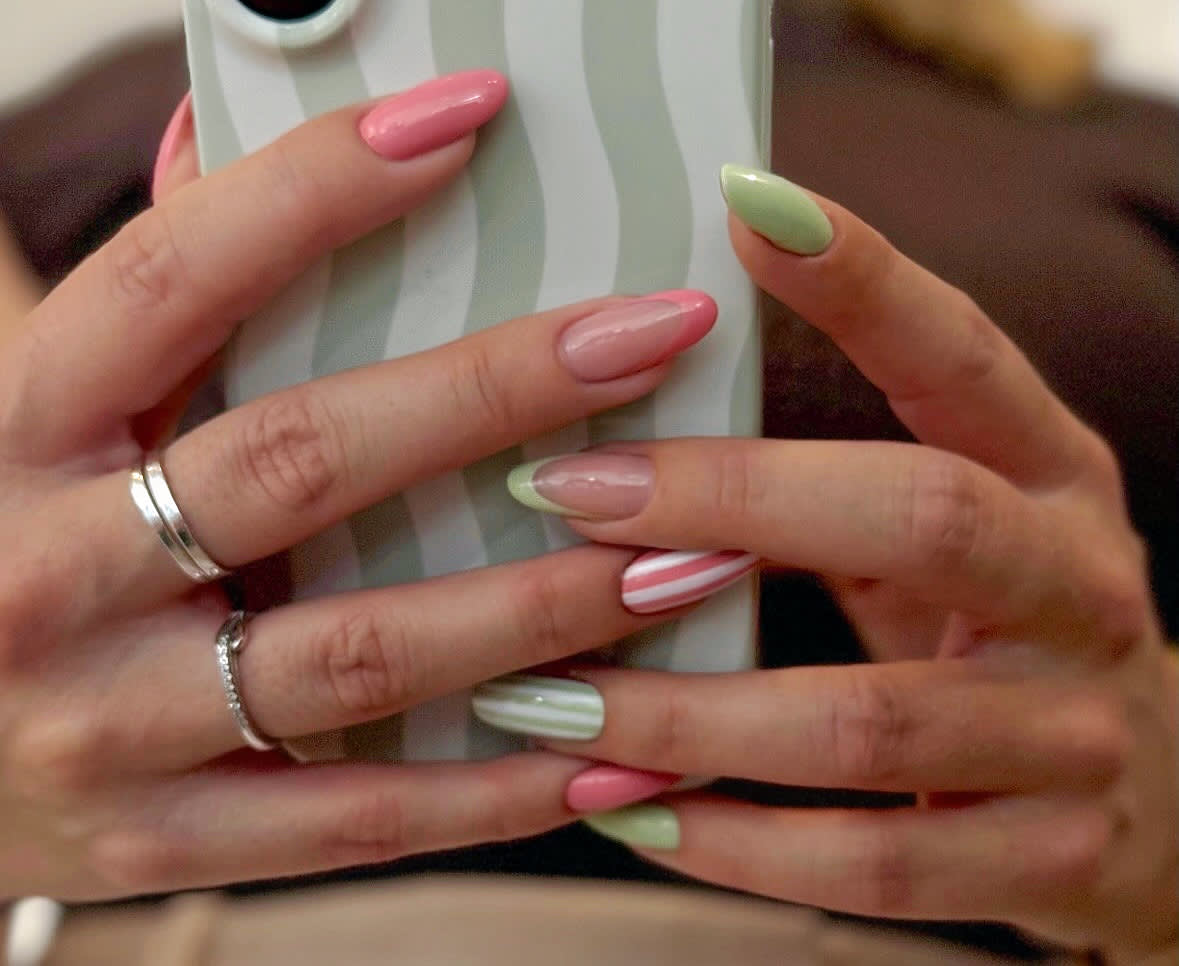 CALAMITY NAILS - Onglerie Besançon - OneBooking