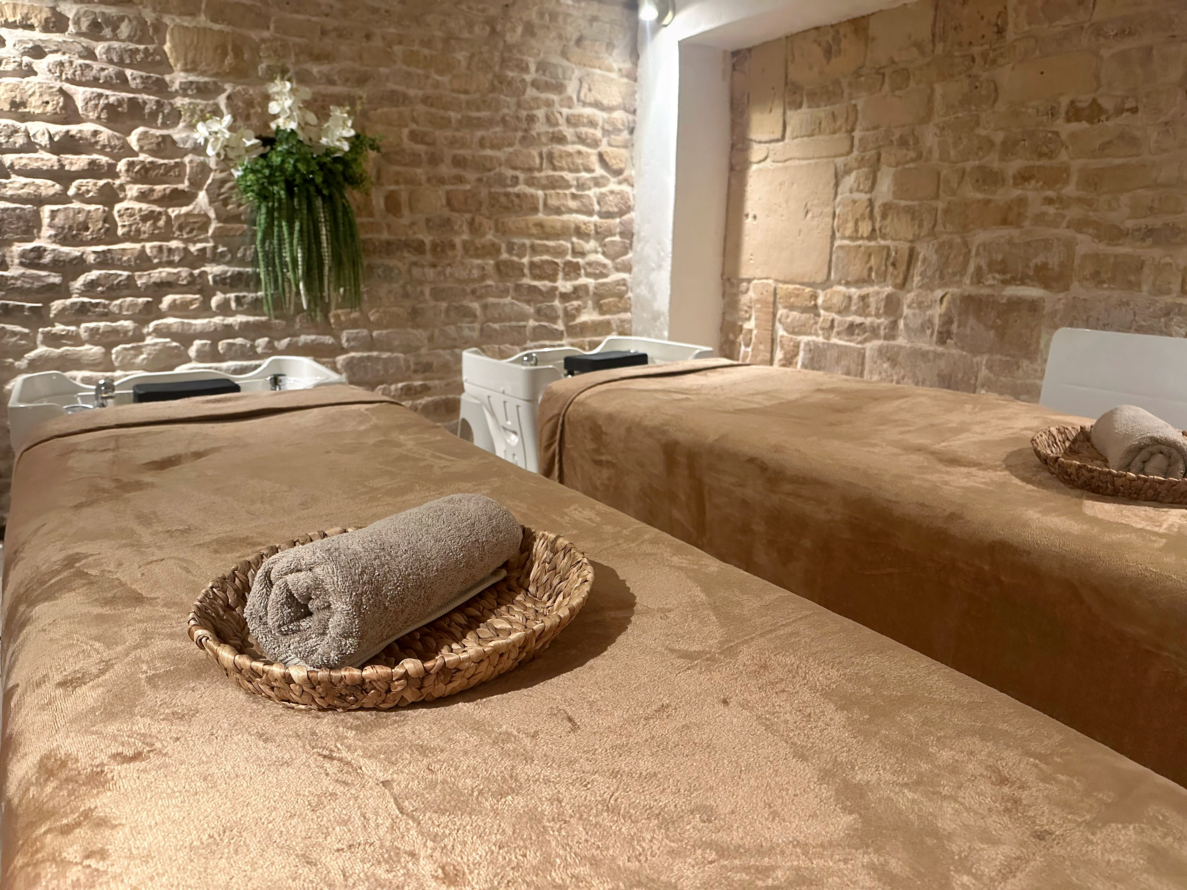 L’instant bien-être - Onglerie Caen - OneBooking