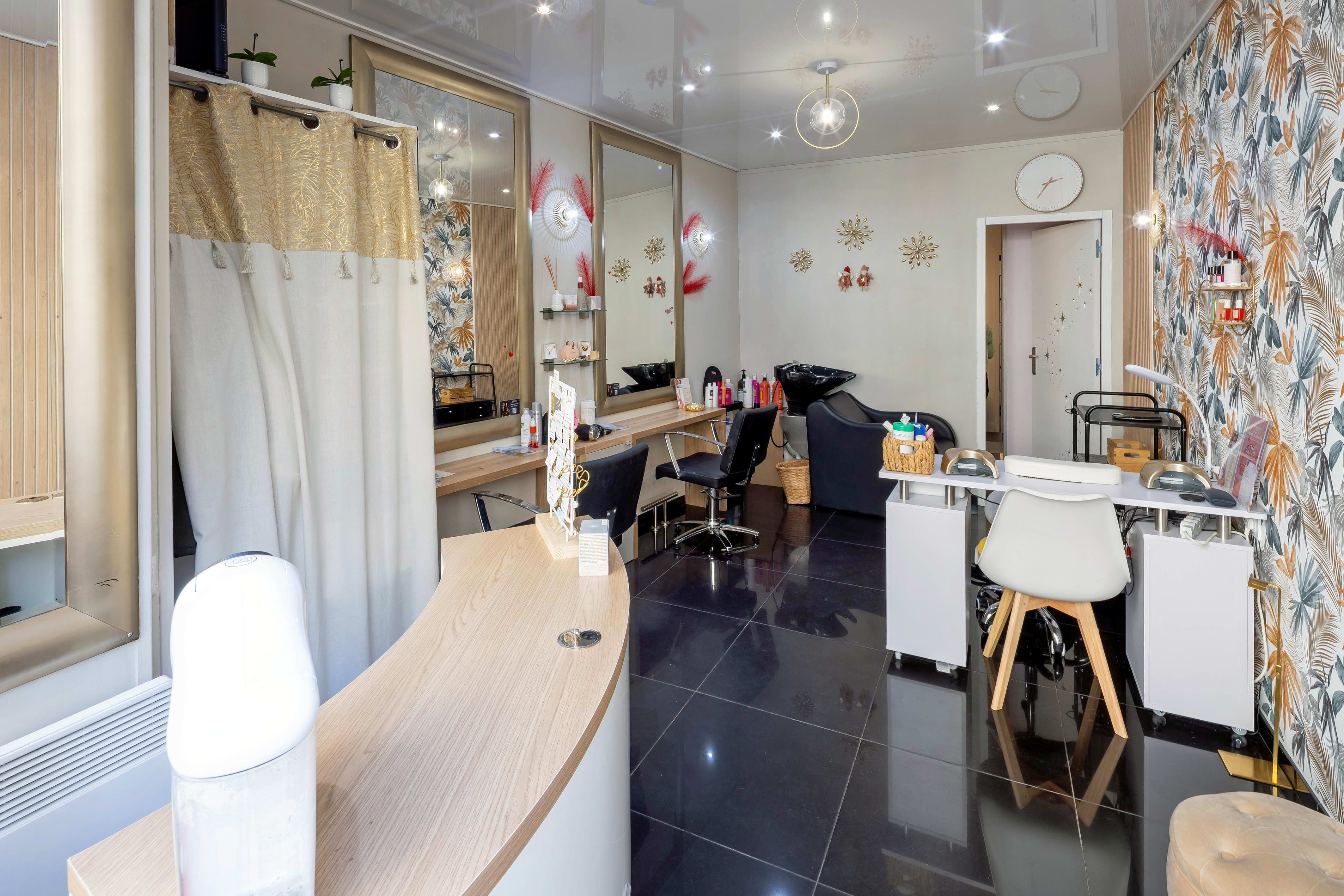 Les copines - Coiffure Nice - Les copines - Photo Galerie - OneBooking
