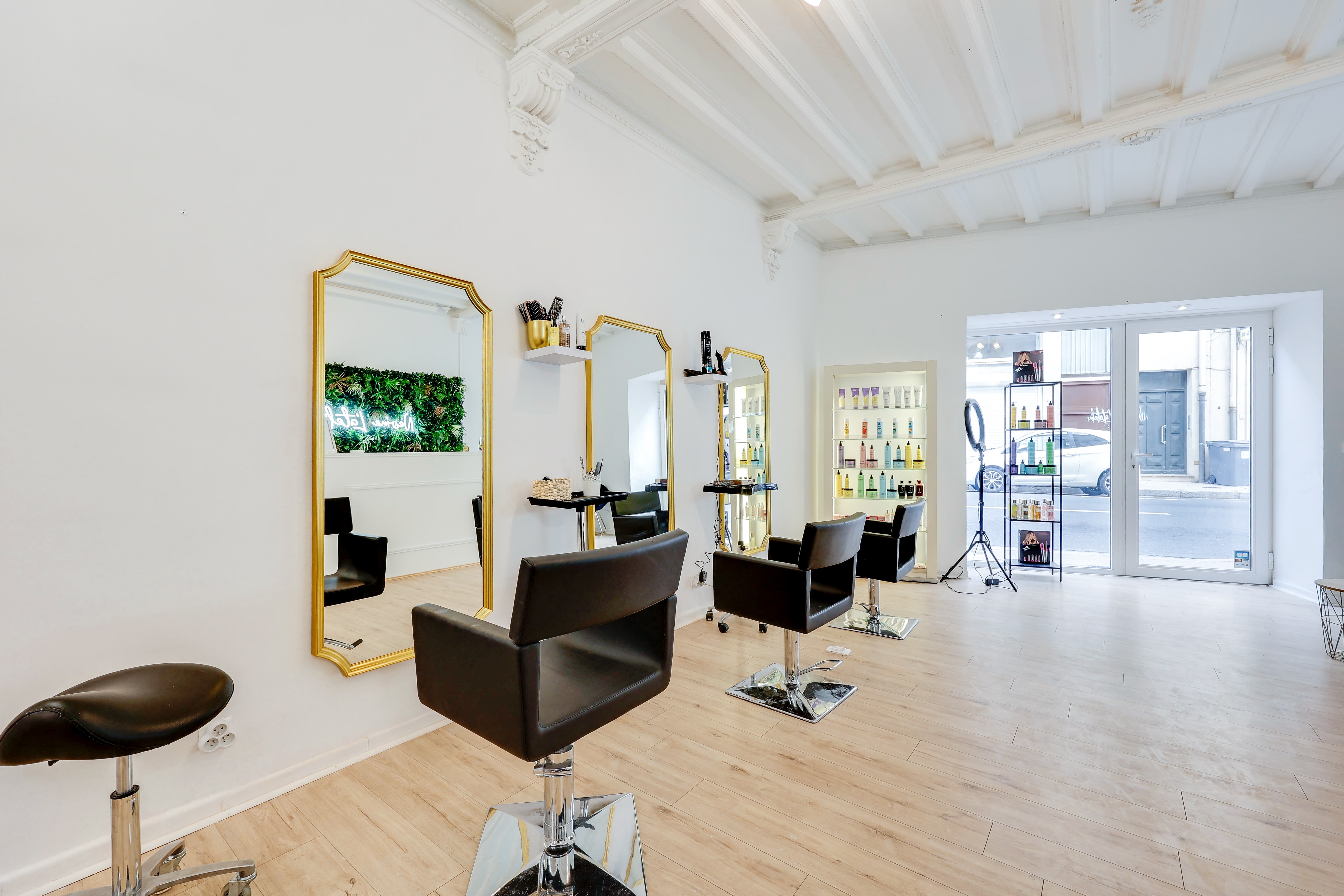 Nesrine L’atelier - Institut de beauté Béziers - Nesrine L’atelier - Photo Galerie - OneBooking