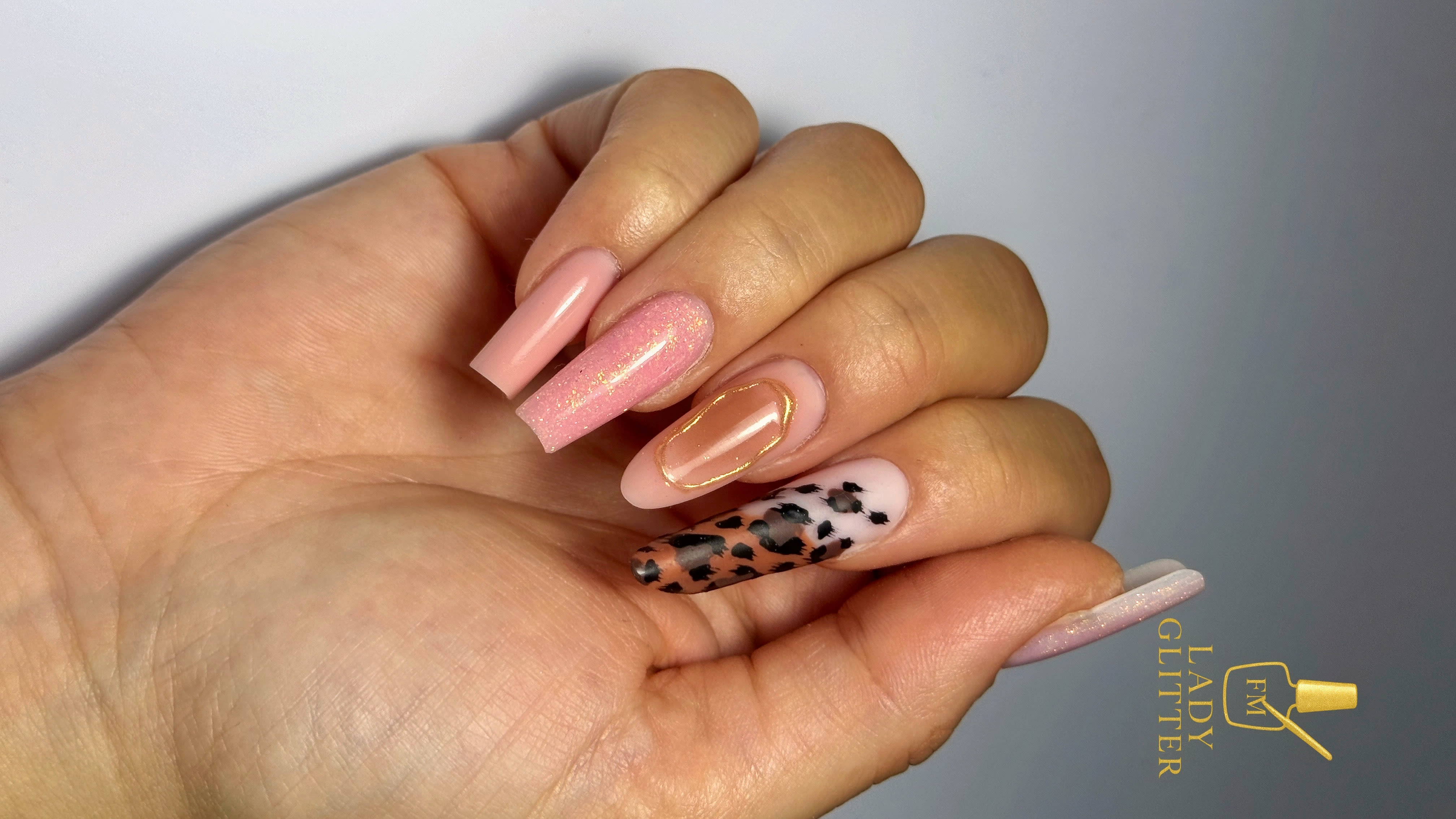 Lady Glitter - Institut de beauté Cannes - Lady Glitter - Photo Galerie - OneBooking