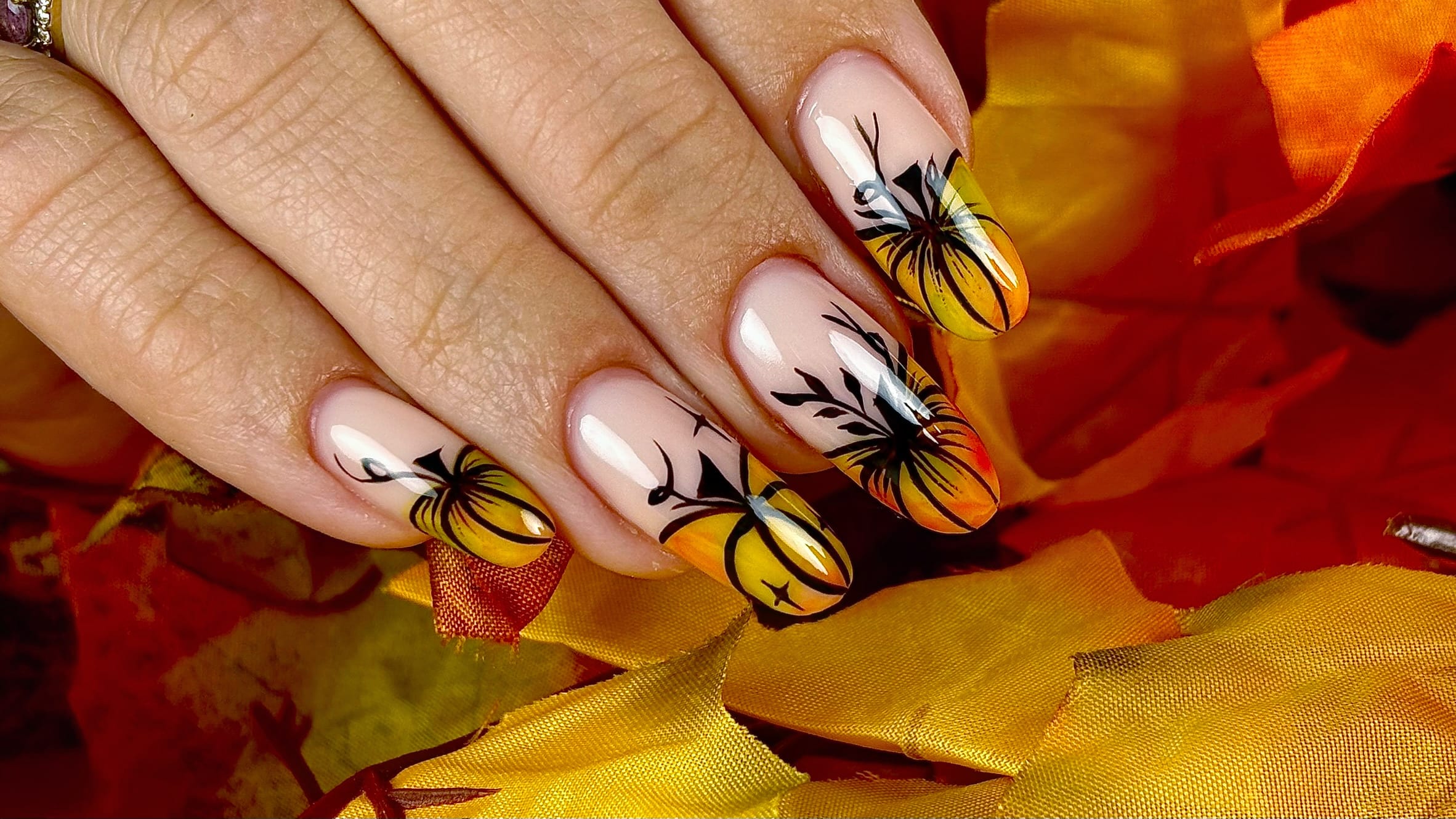 IsaaNails