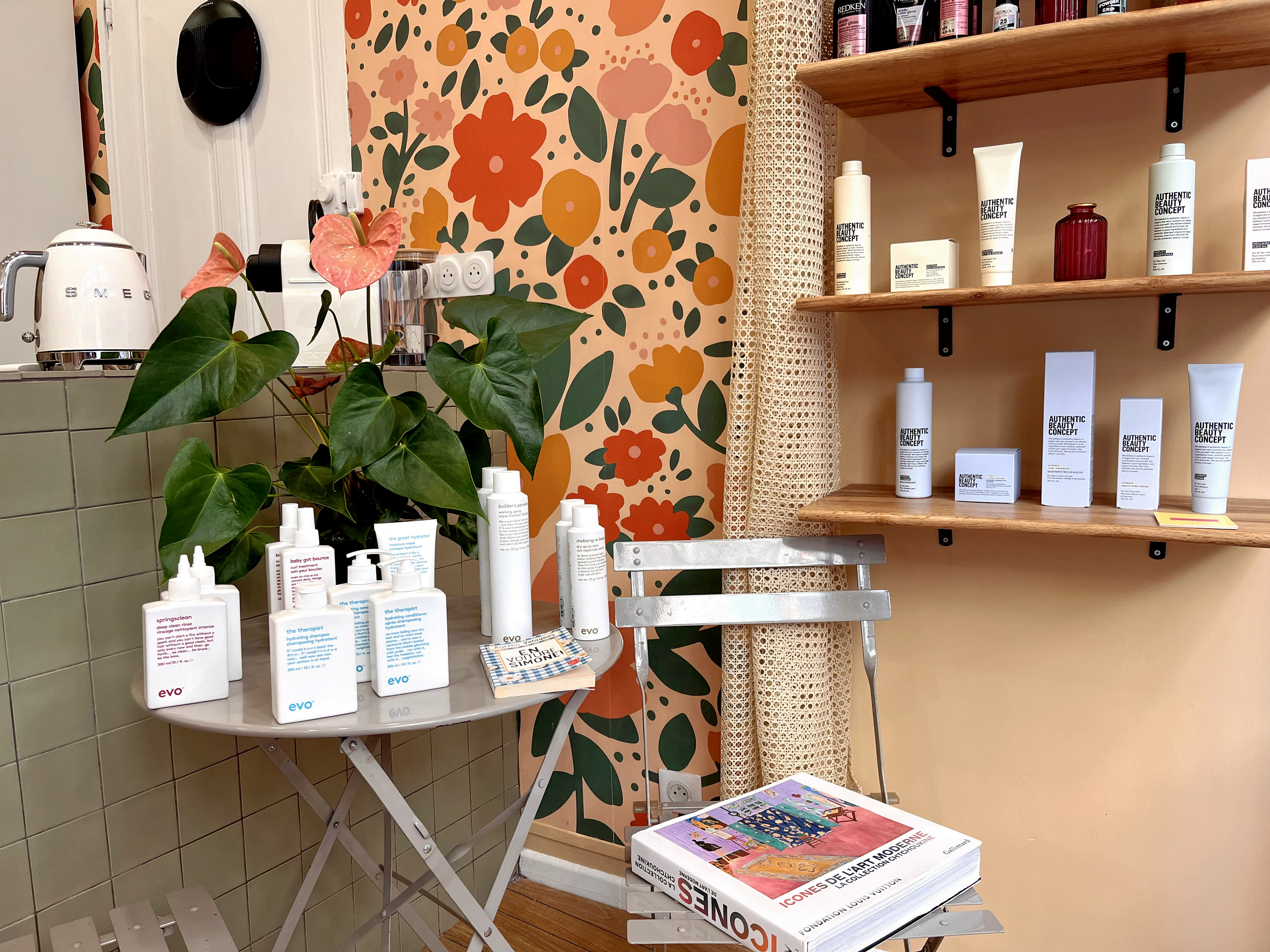 Simone - Salon pour Dames - Coiffure Toulouse - Simone - Salon pour Dames - Photo Galerie - OneBooking