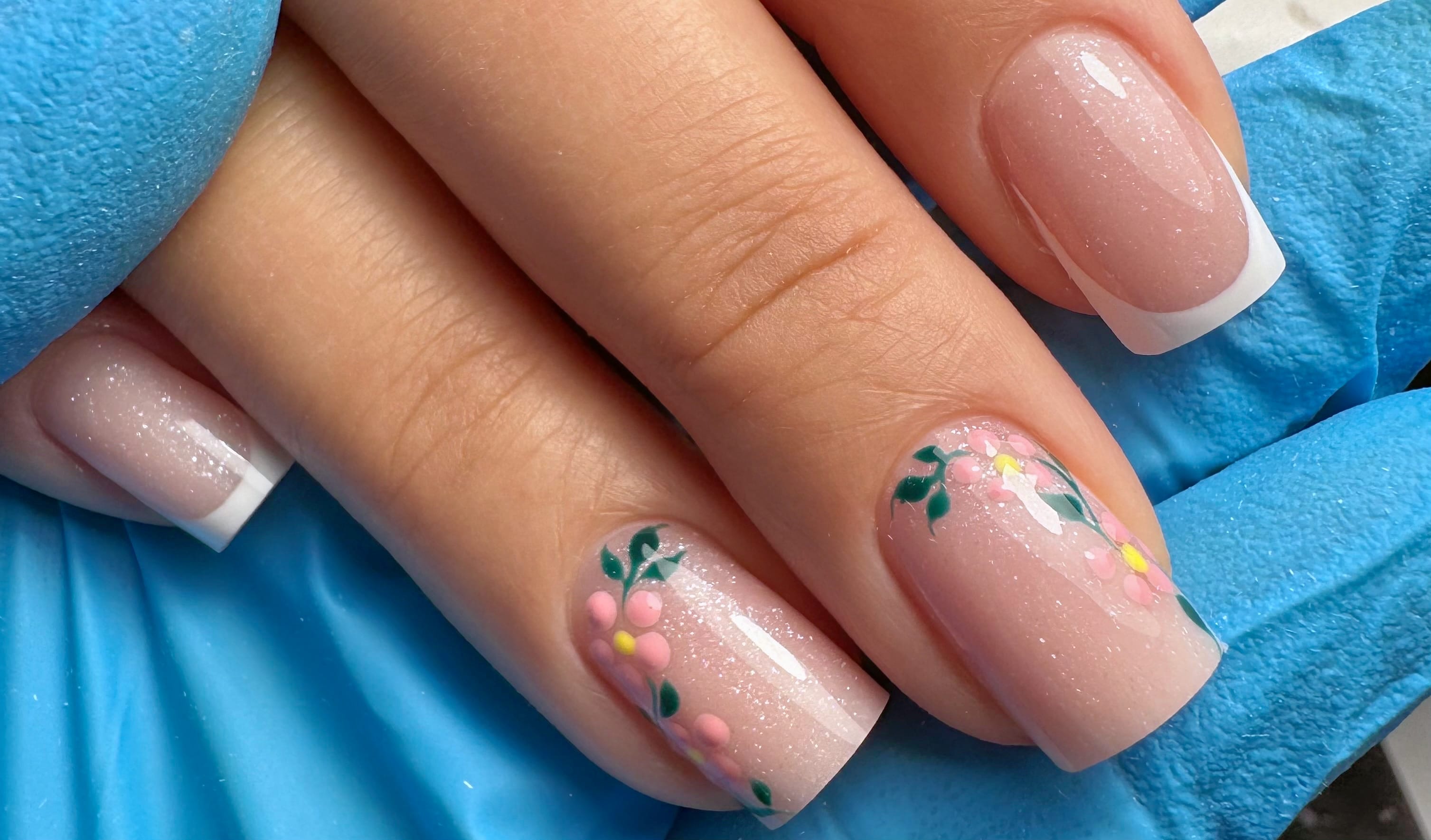Viorica Vrancean | Beauty & Nails - Institut de beauté Nantes - Viorica Vrancean | Beauty & Nails - Photo Galerie - OneBooking