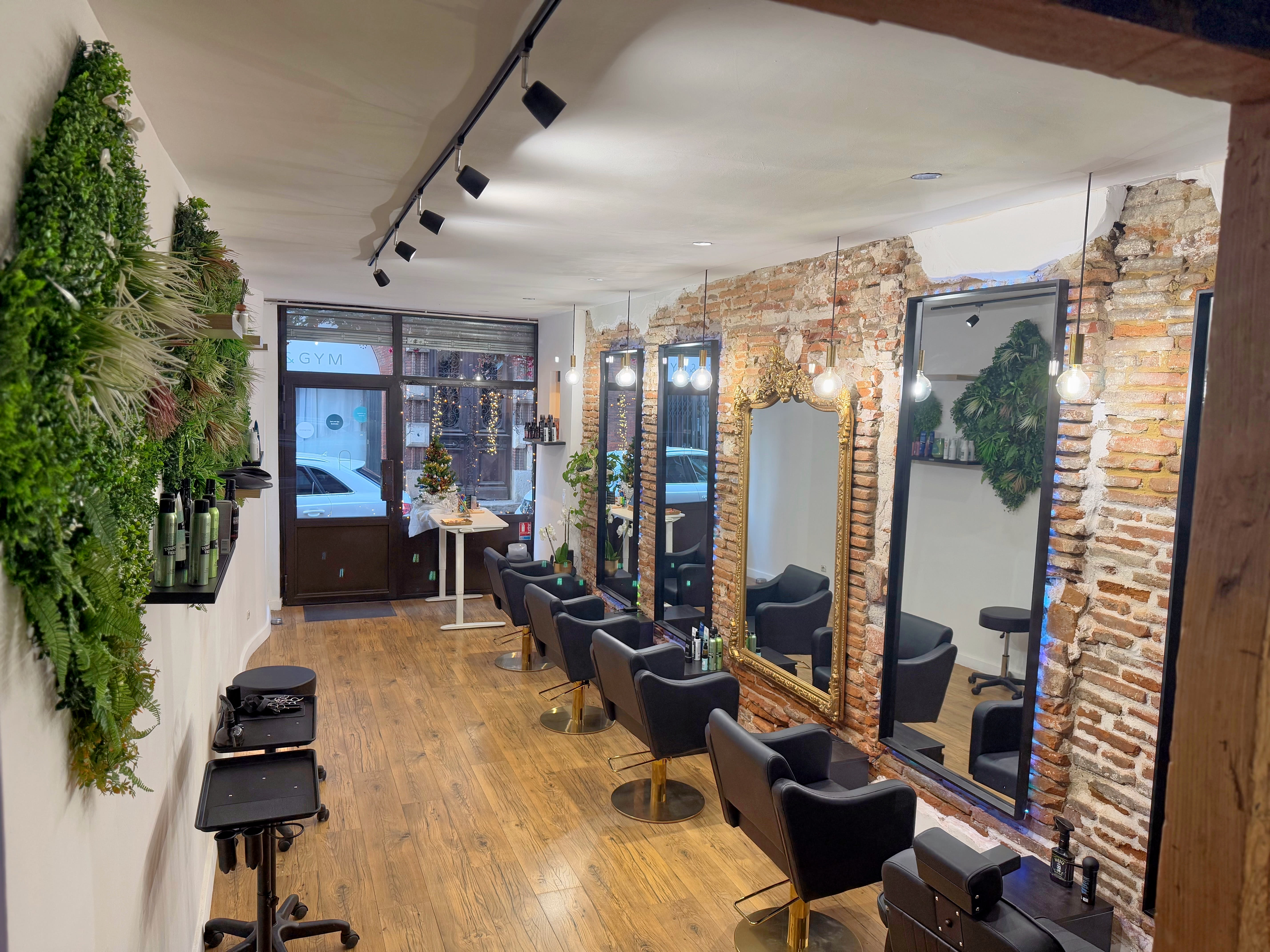 A & Y - Coiffure Toulouse - Photo de couverture - OneBooking