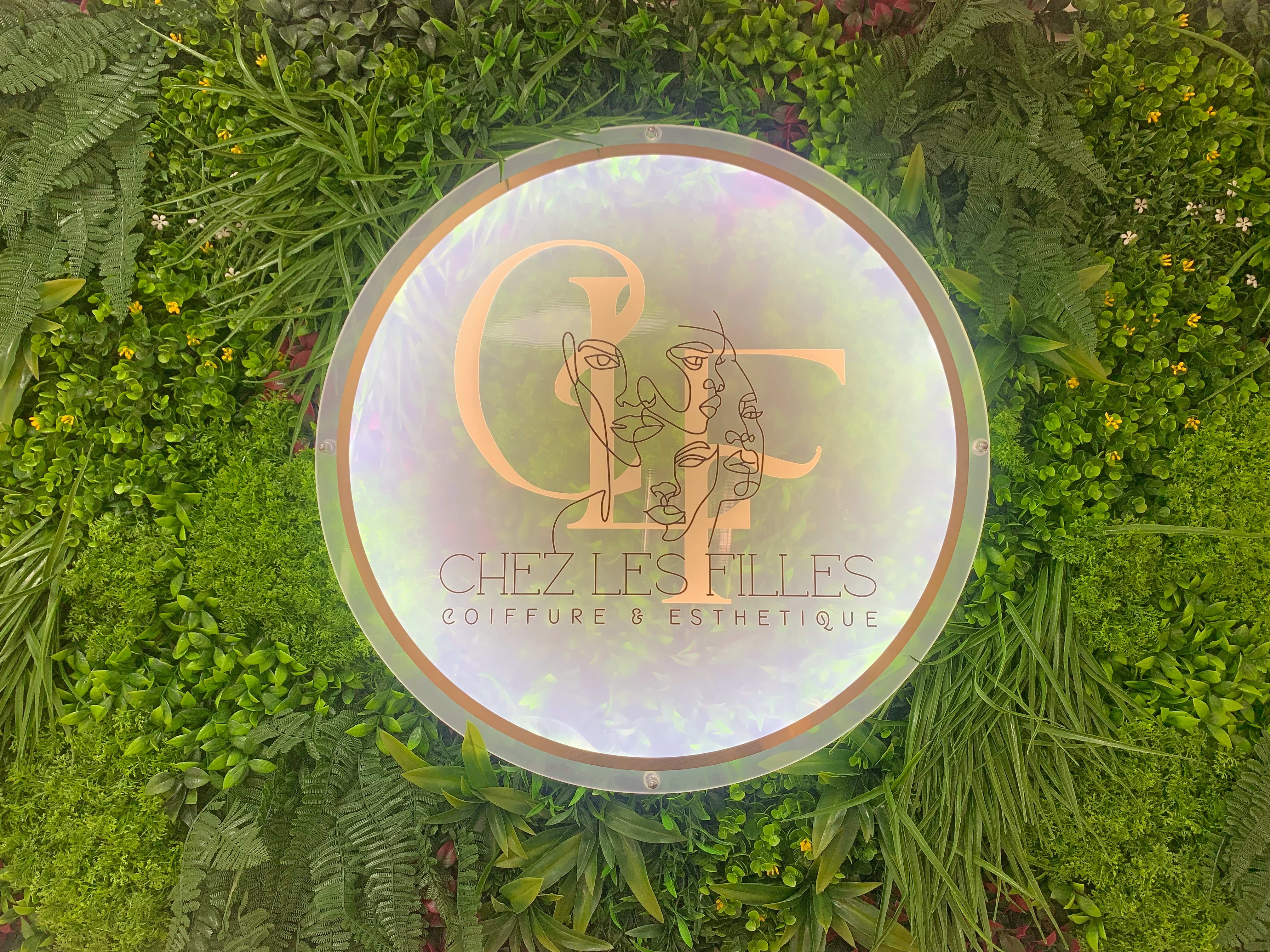 Chez Les Filles - Coiffure Avignon - Photo de couverture - OneBooking