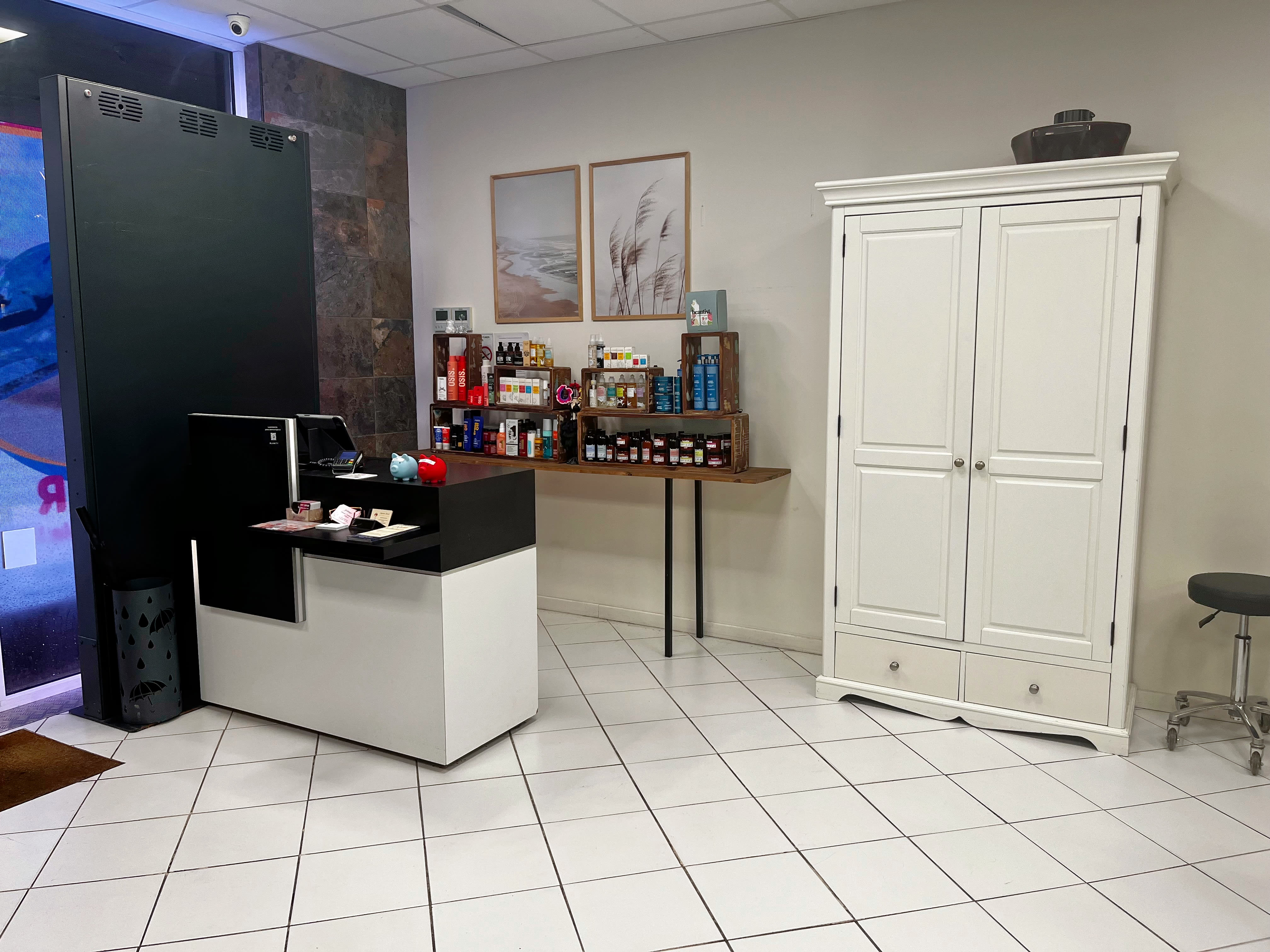 First Coiffure - Coiffure Sophia Antipolis - First Coiffure - Photo Galerie - OneBooking