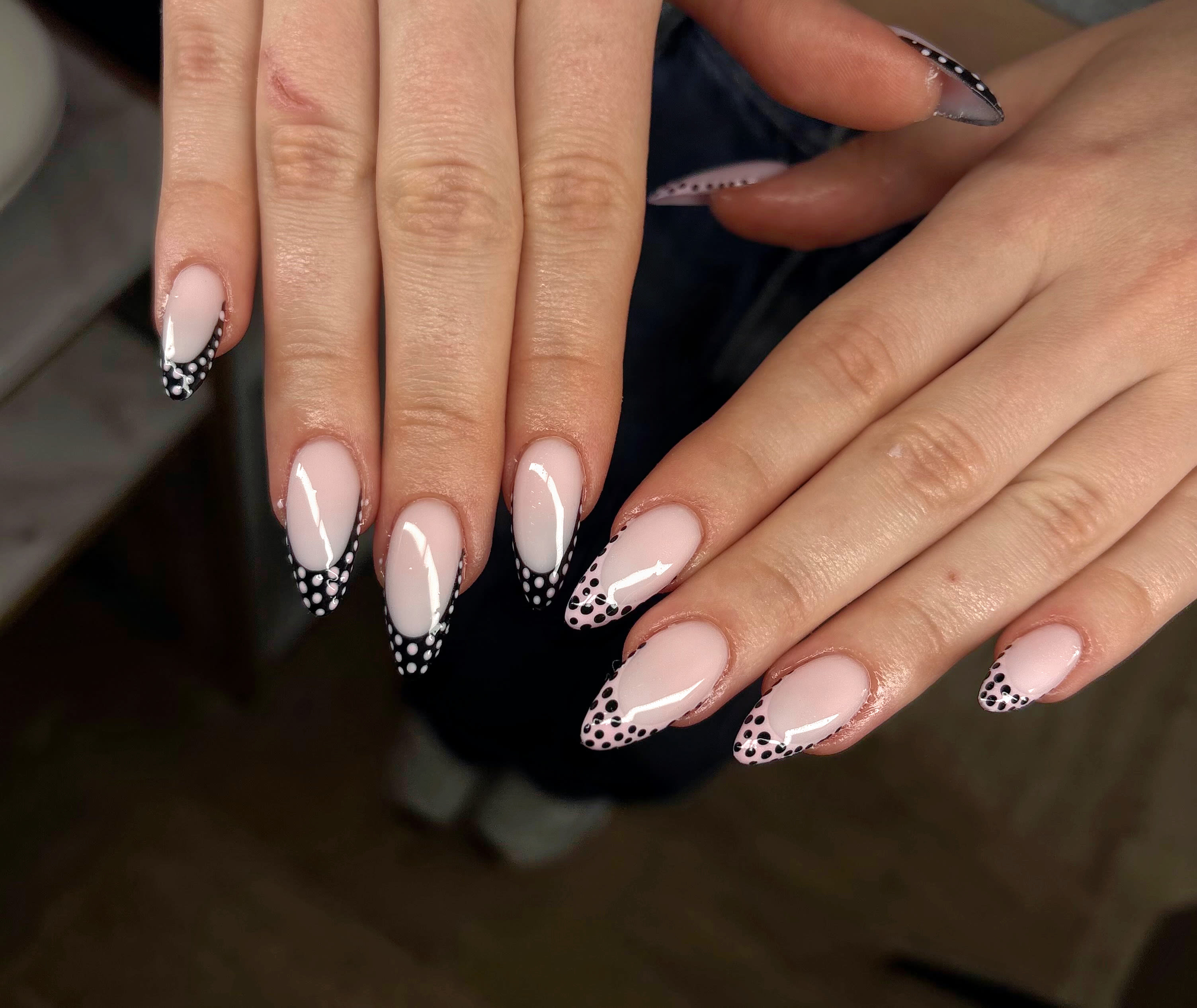 Nails J - Institut de beauté Antibes - Photo de couverture - OneBooking