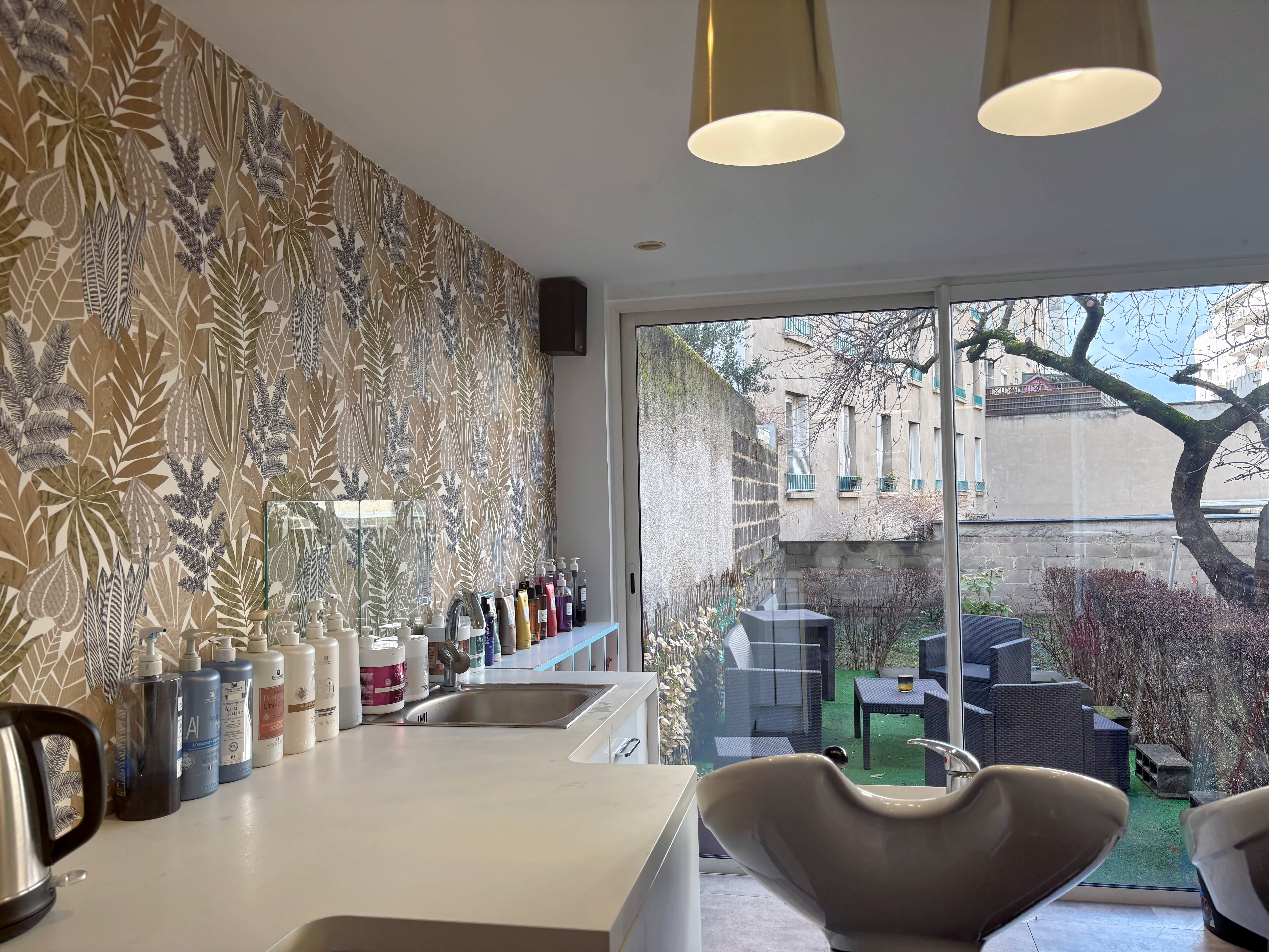 Salon 46