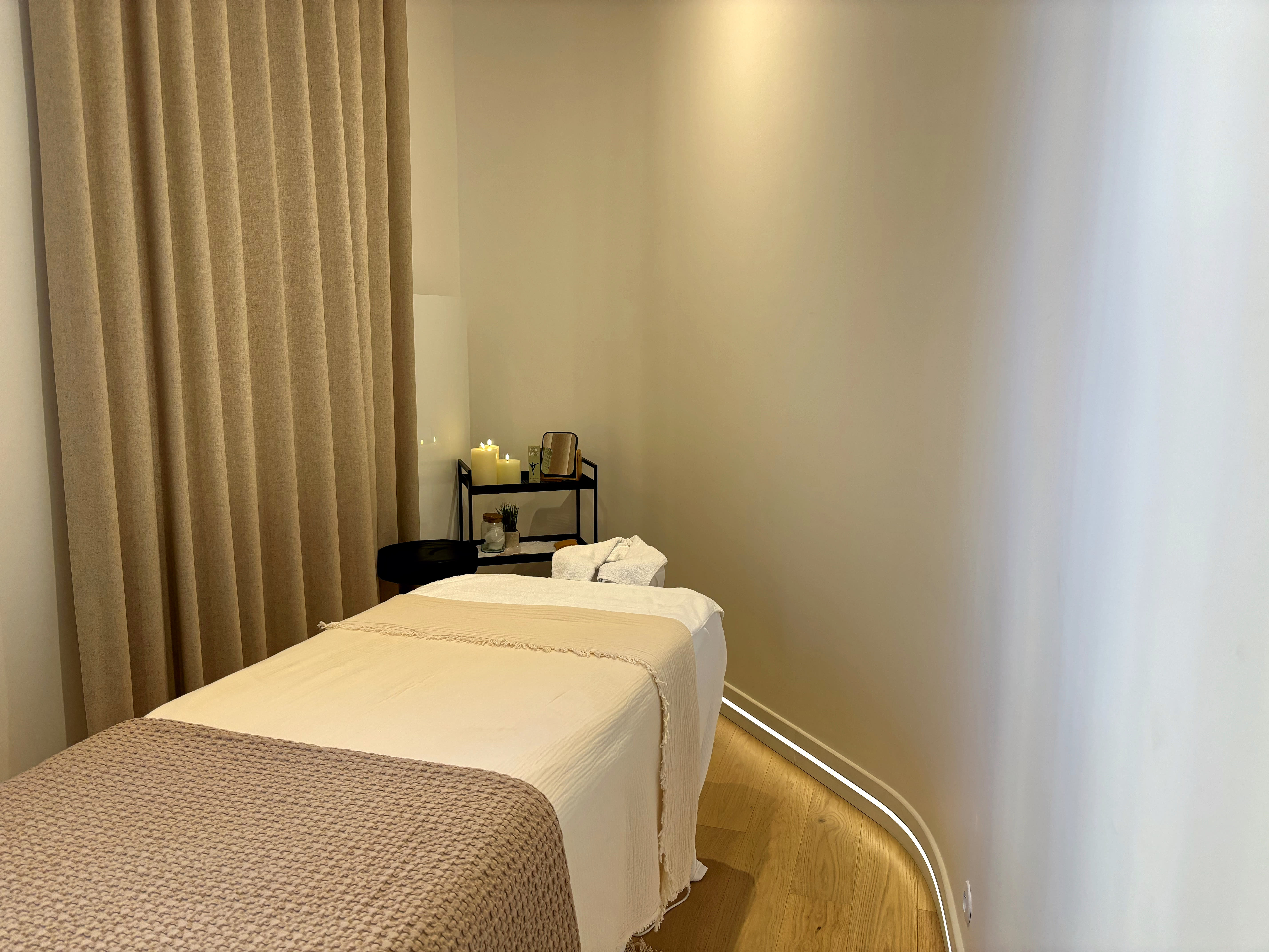 Aura | Soins Visages & Massages Bien-Être - Rennes - Institut de beauté Rennes - OneBooking