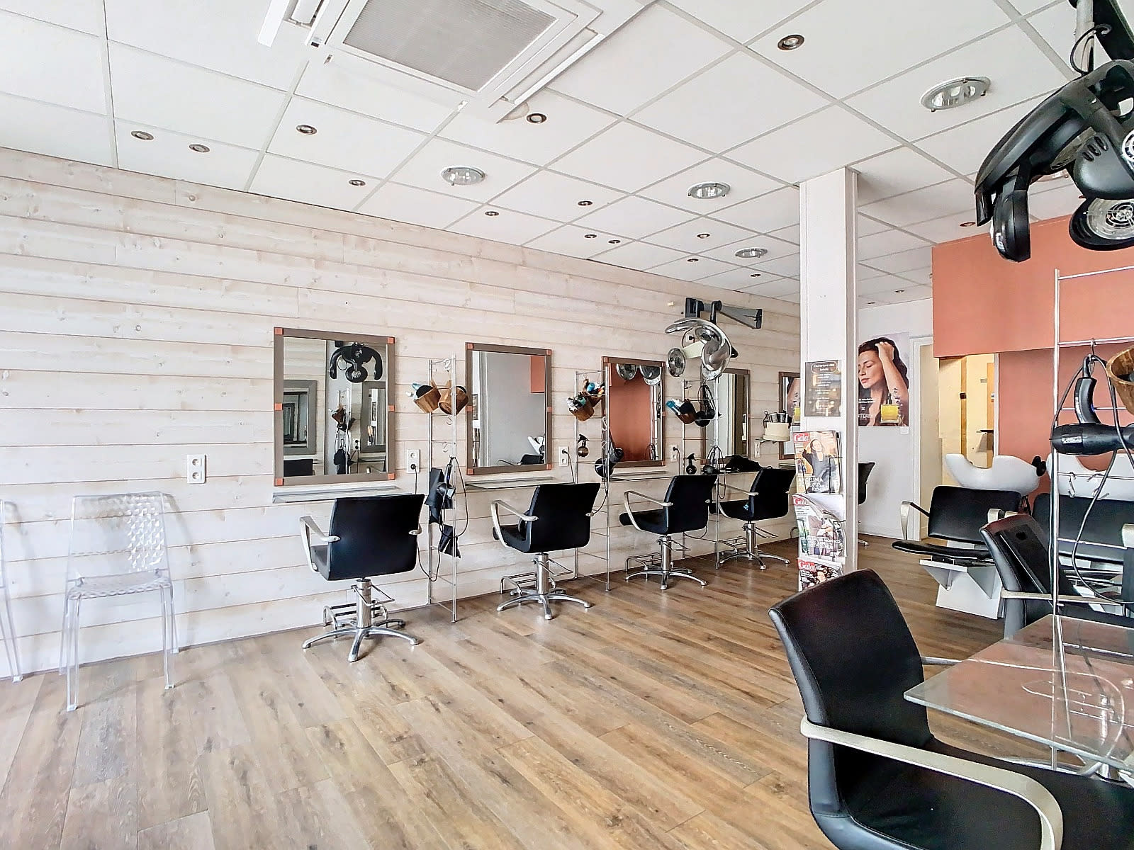 Le salon du Petit Port - Coiffure Nantes - Le salon du Petit Port - Photo Galerie - OneBooking