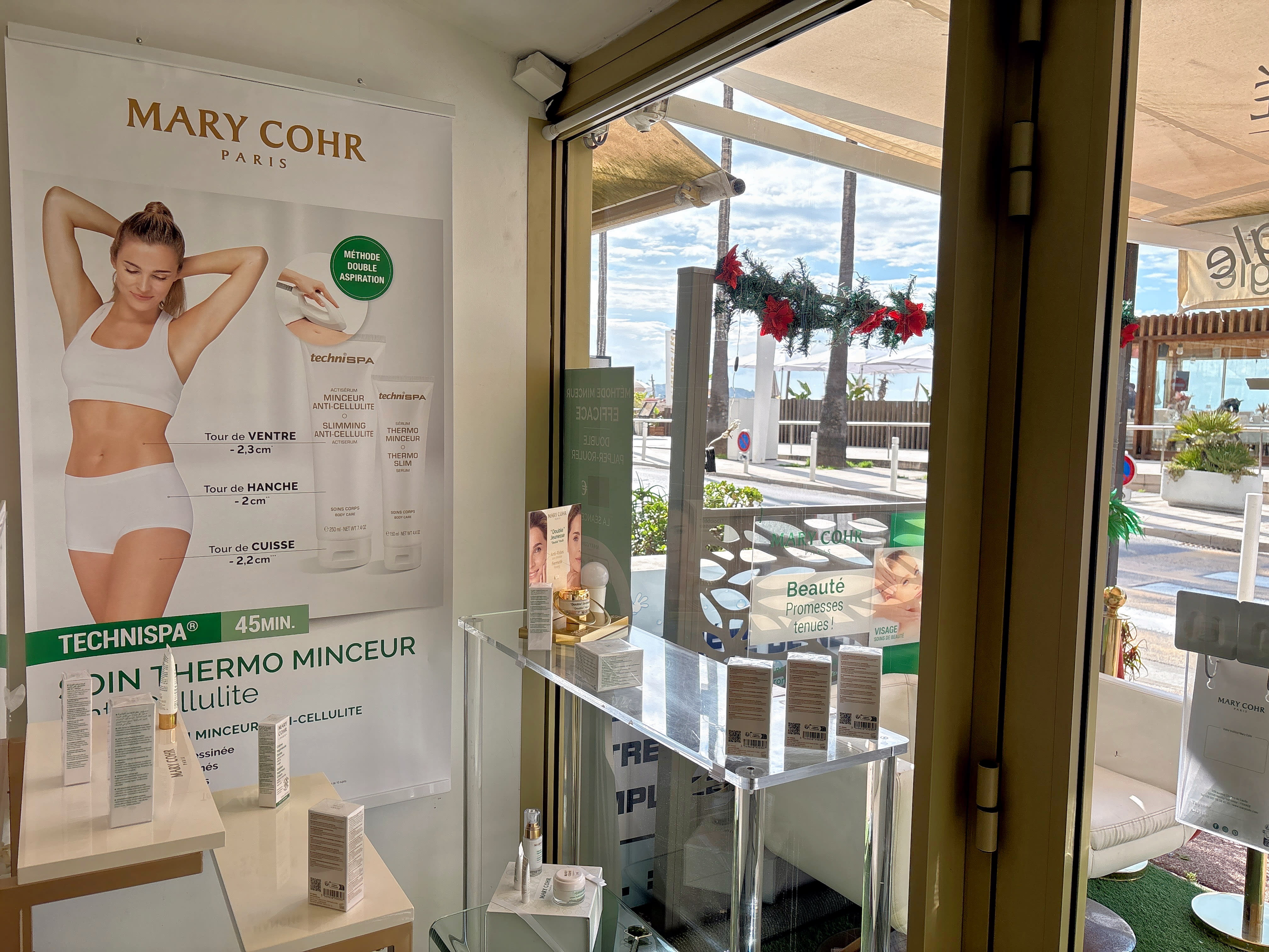 Mary Cohr - Juan-les-Pins Au Palais de L'Ongle - Institut de beauté Juan-les-Pins - Mary Cohr - Juan-les-Pins Au Palais de L'Ongle - Photo Galerie - OneBooking