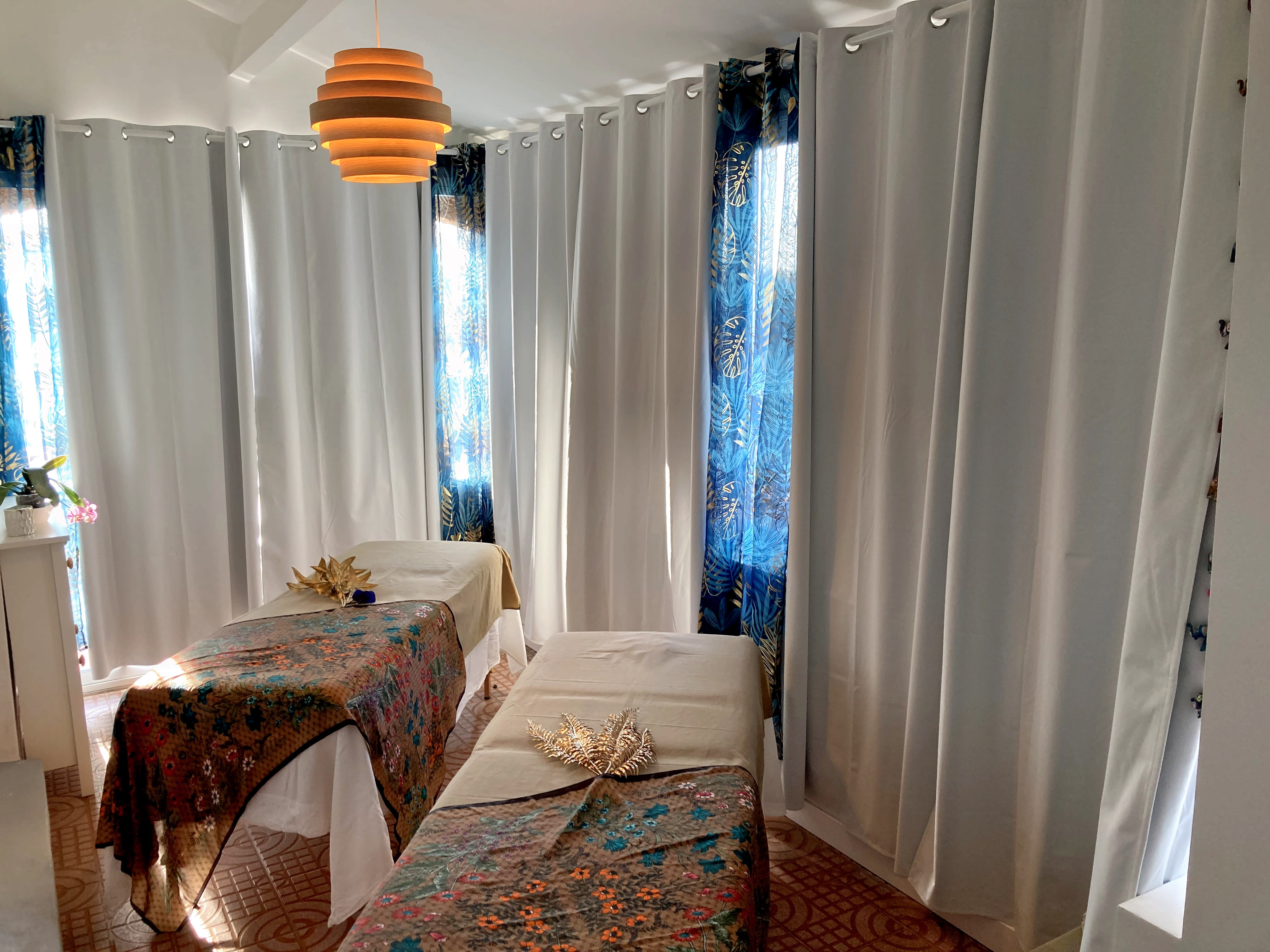Aude Hauselmann - Massages Duo / Prénatal / Drainage / Réflexologie / Deep Tissue / Kobido - Institut de beauté Montpellier - OneBooking