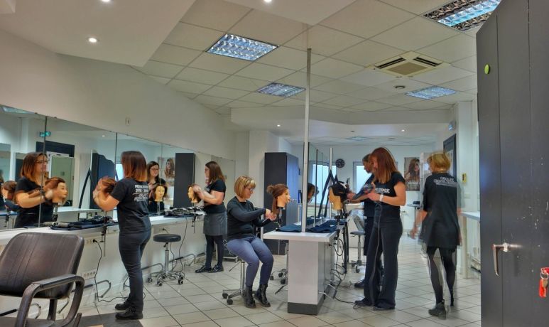 Silvya Terrade Chalon Sur Saone Centre D Application De L Ecole Privee D Esthetique Et De Coiffure Silvya Terrade Spa A Chalon Sur Saone