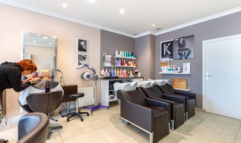 Salon Difference Coiffeur A La Queue Les Yvelines