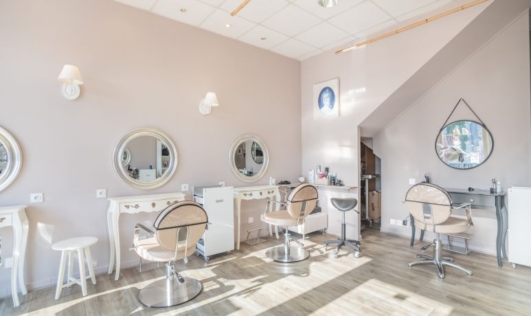 Louange Coiffure Coiffeur A Saucats