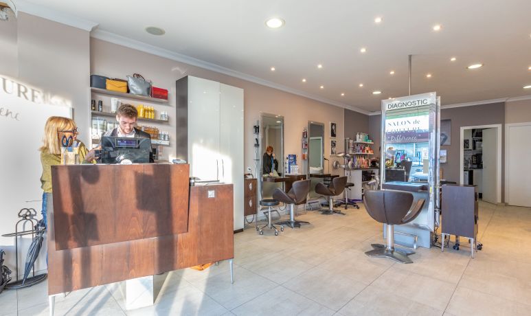 Salon Difference Coiffeur A La Queue Les Yvelines