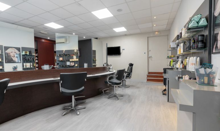 Encinas Jean Philippe Coiffeur A Longue Jumelles