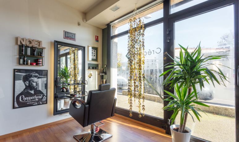 John Style Coiffeur Createur Coiffeur A Saint Jean De Vedas