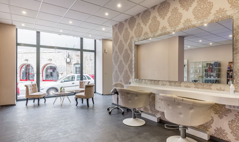 Palais De La Coiffure Coiffeur A Vesoul