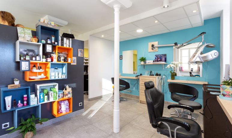 Le Studio Coiffure Et Bien Etre Coiffeur A