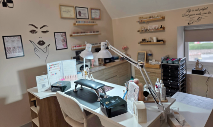 Gloss Nails & Design  : Coiffeur à Varennes-le-Grand