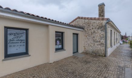 Comptoir Beauté by Julie  : Manucure à Blanquefort