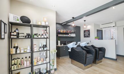 COIFFURE AU SALON AIX'THETIQUE : Coiffeur à Venelles