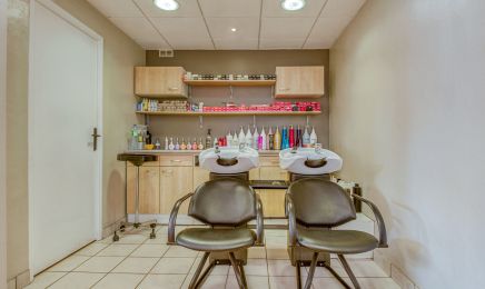 Nogano : Coiffeur à Ambrières-les-Vallées