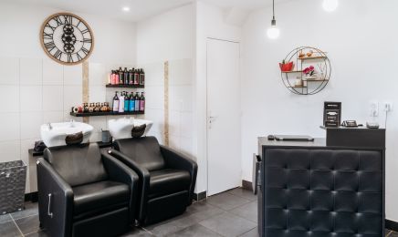 L’Hair des Temps : Coiffeur à Saint-Julien-de-Civry