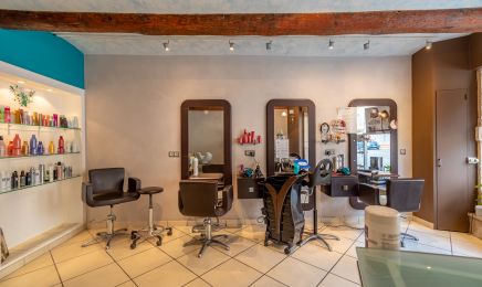 Les ciseaux d'Aurelie : Coiffeur à Quincié-en-Beaujolais