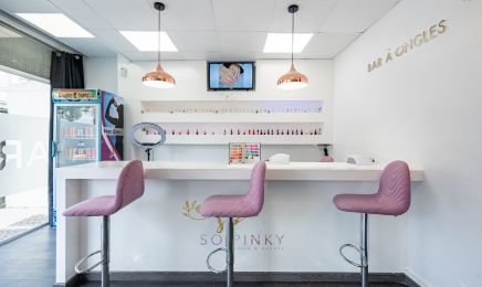So Pinky : Manucure à Avignon