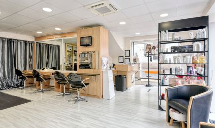 Cosmocolors : Coiffeur à Montlhéry