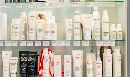Vanessa Dumont Coiffure : Manucure à Le Havre