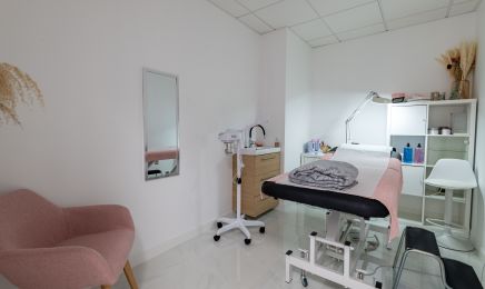 Cinq Beautés  : Manucure à Veigné