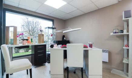 Cécile Esthetique  : Manucure à Saint-Apollinaire