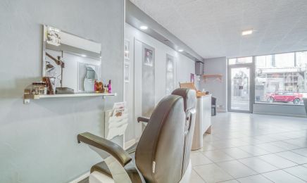 Les ciseaux d‘Emilie  : Coiffeur à Pélussin