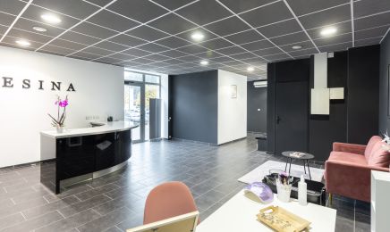 Esina Beauty : Coiffeur à Moirans-en-Montagne