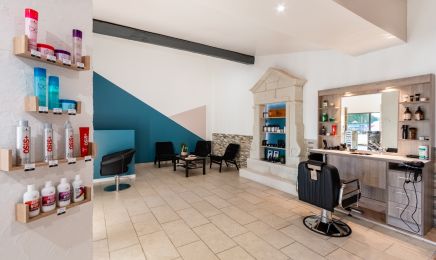 Atom : Coiffeur à Dissay