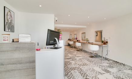 Hair & Extension : Manucure à La Valette-du-Var