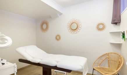 AU BONHEUR DES SENS - Locqueltas : Institut de beauté à Locqueltas