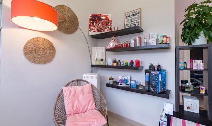 Institut Esprit Beauté  : Manucure à Gémozac